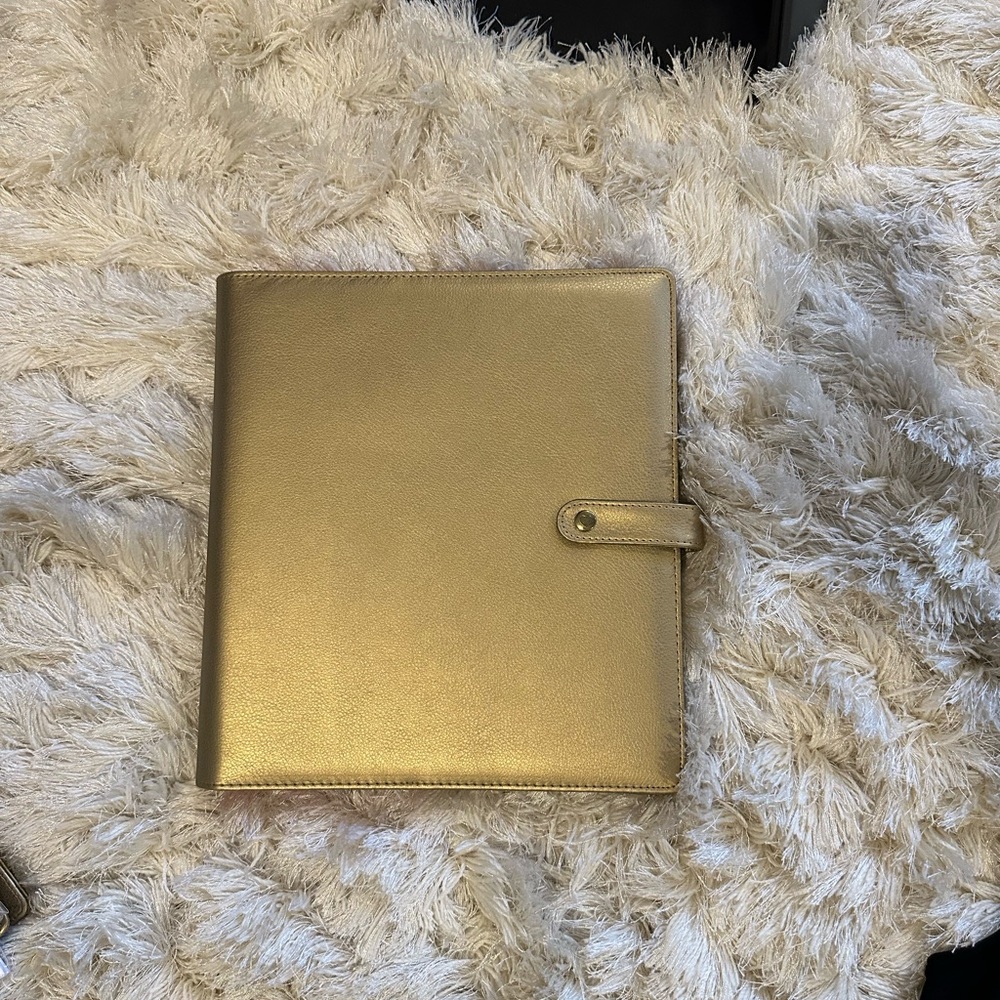 The Happy Planner Gold Cover with Notebook Inserts - Picture 2 of 6